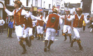 Morris Dancers.jpg (22365 bytes)